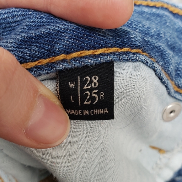 A&F distressed boyfriend jeans - Picture 2 of 3